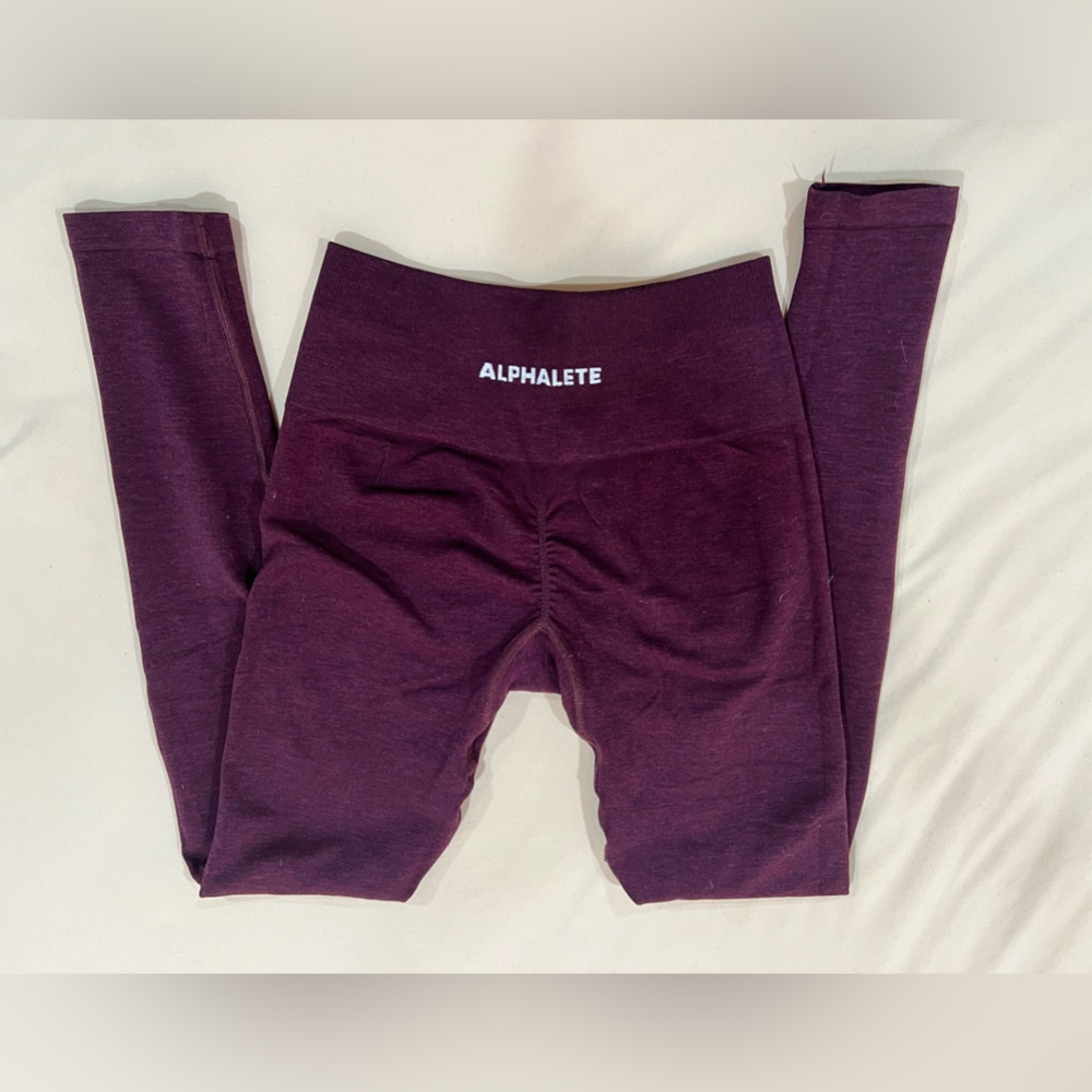 Alphalete Amplify Legging - Black Cherry